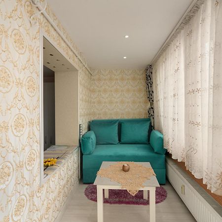 Stone Gate Apartment #1 Bucureşti Ngoại thất bức ảnh