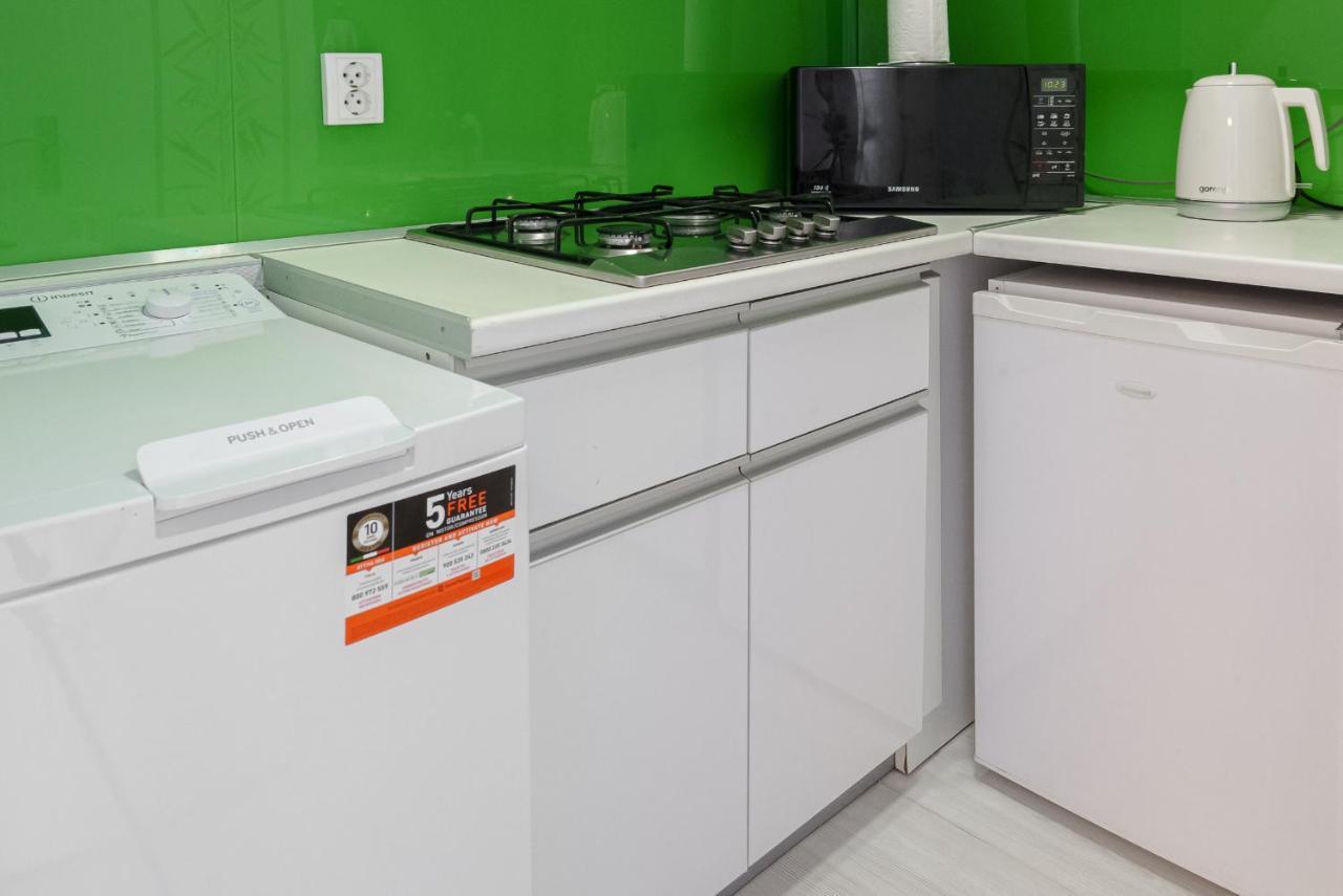 Stone Gate Apartment #1 Bucureşti Ngoại thất bức ảnh